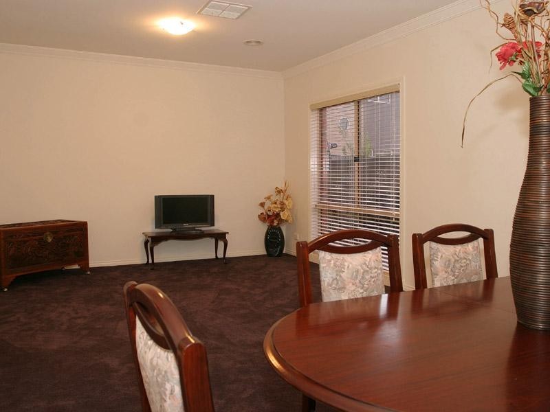 9 Rebecca Mac Court, Hallam VIC 3803