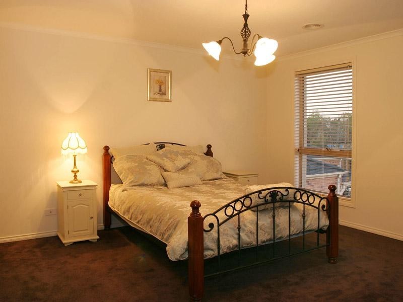 9 Rebecca Mac Court, Hallam VIC 3803