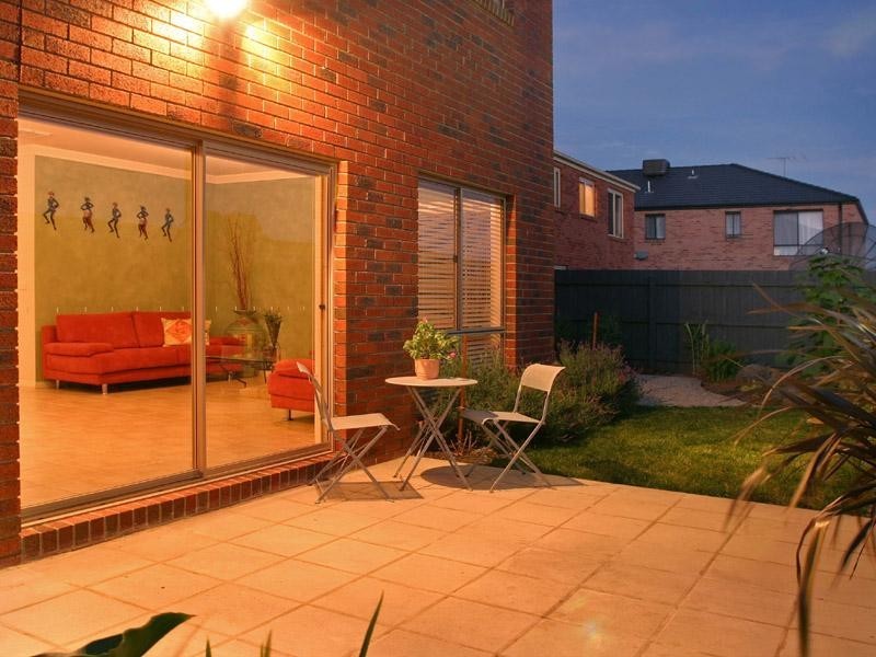 9 Rebecca Mac Court, Hallam VIC 3803