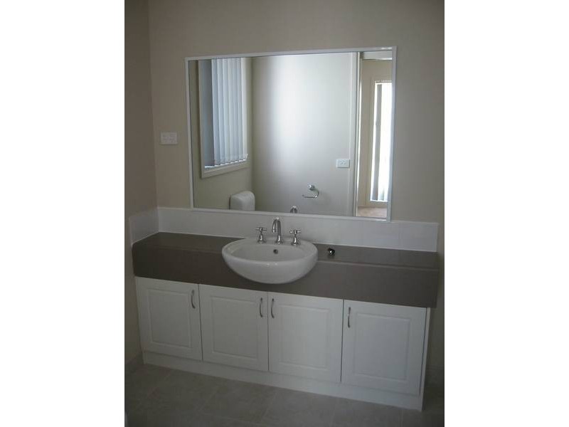 5/3 Iris Place, Pakenham VIC 3810