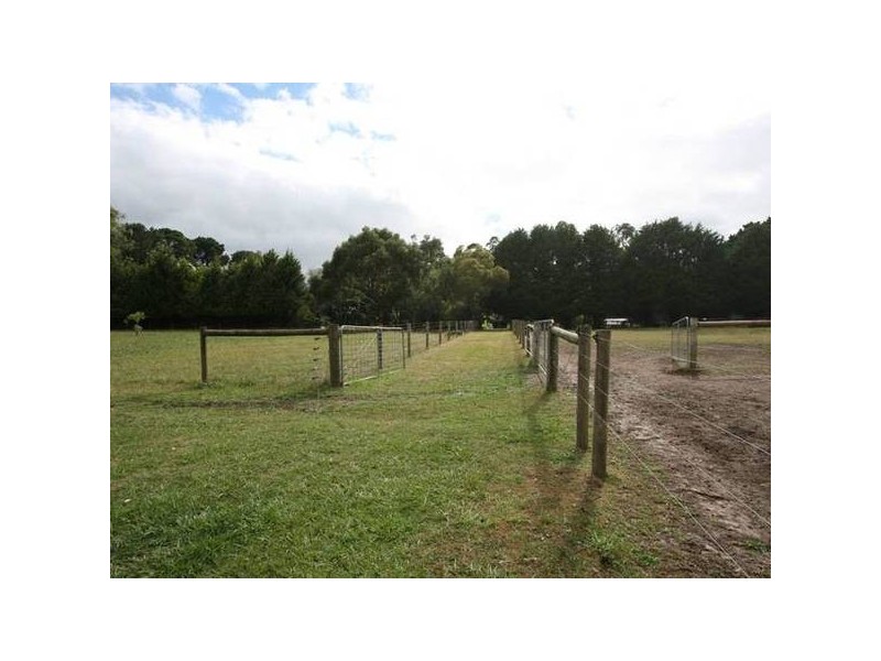 224 Harkaway Road, Harkaway VIC 3806