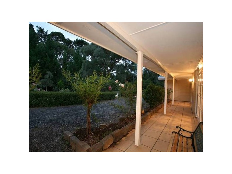 224 Harkaway Road, Harkaway VIC 3806