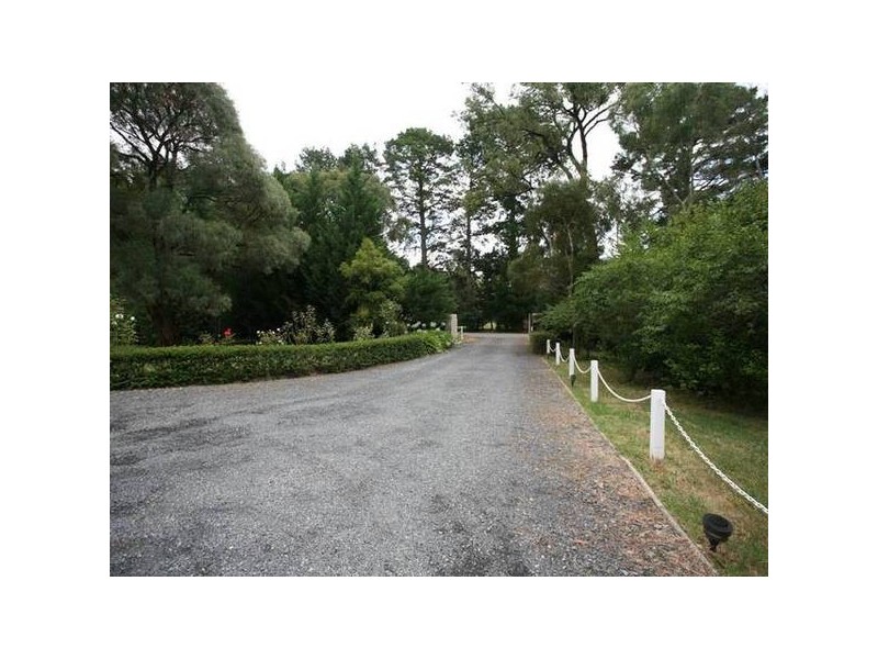224 Harkaway Road, Harkaway VIC 3806