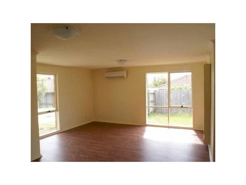 2/3 Wallowa Crescent, Narre Warren VIC 3805