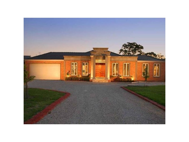 55 Ebeli Close, Narre Warren North VIC 3804