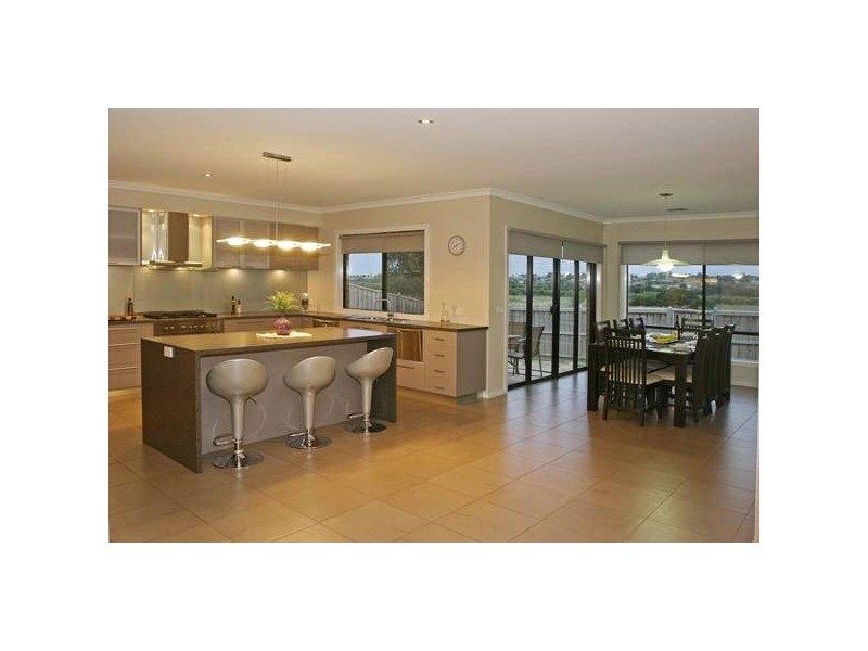 57 Loxley Boulevard, Narre Warren South VIC 3805