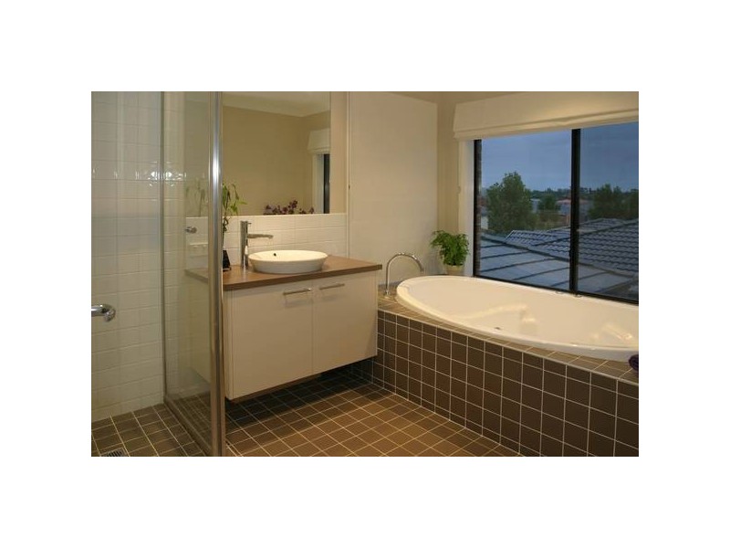 57 Loxley Boulevard, Narre Warren South VIC 3805