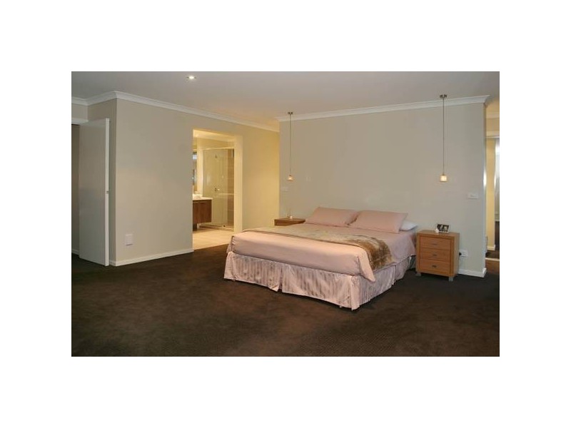 57 Loxley Boulevard, Narre Warren South VIC 3805