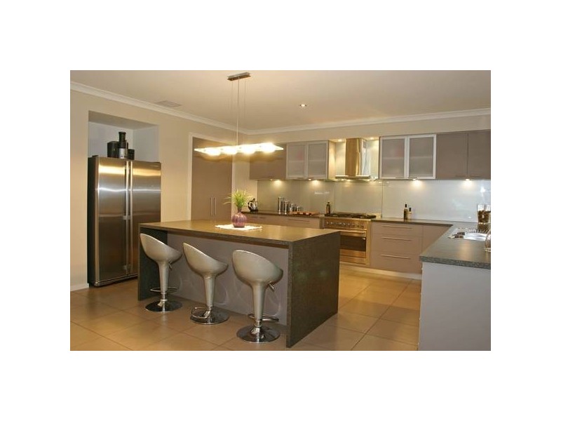 57 Loxley Boulevard, Narre Warren South VIC 3805