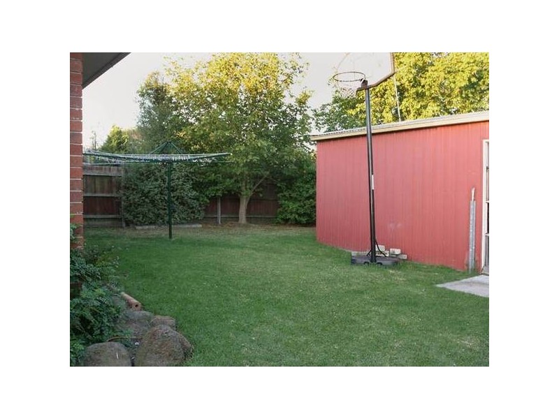 31 Kelburn Road, Berwick VIC 3806