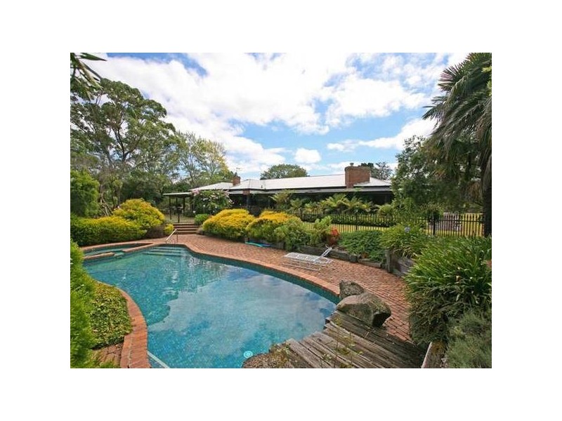 37 Robinson Road, Narre Warren North VIC 3804