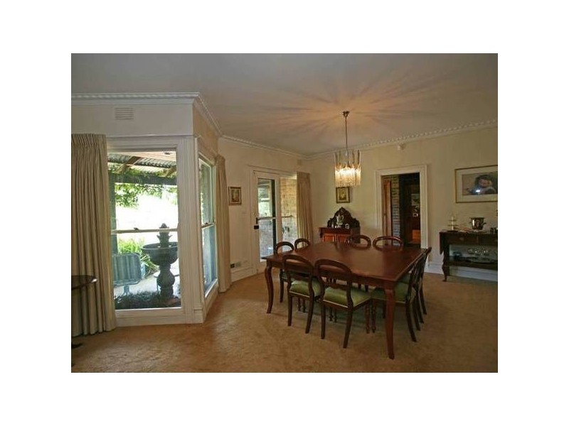 37 Robinson Road, Narre Warren North VIC 3804