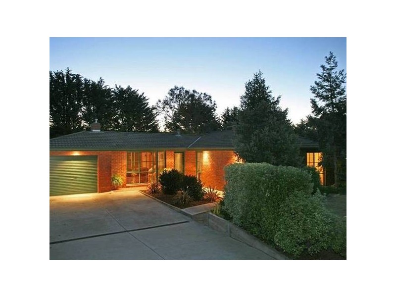 72 Collins Crescent, Berwick VIC 3806