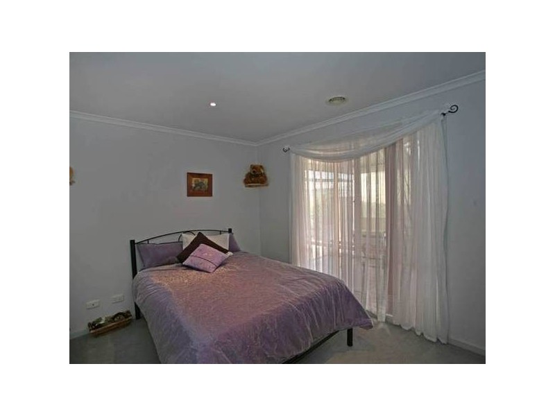 10 Horseman Court, Narre Warren South VIC 3805