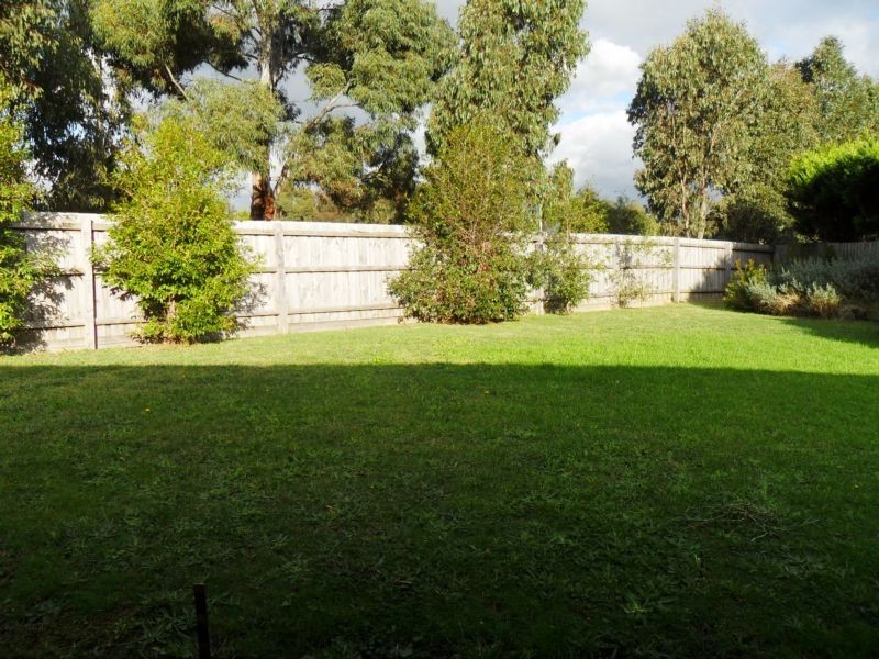 7 Hillman Court, Berwick VIC 3806