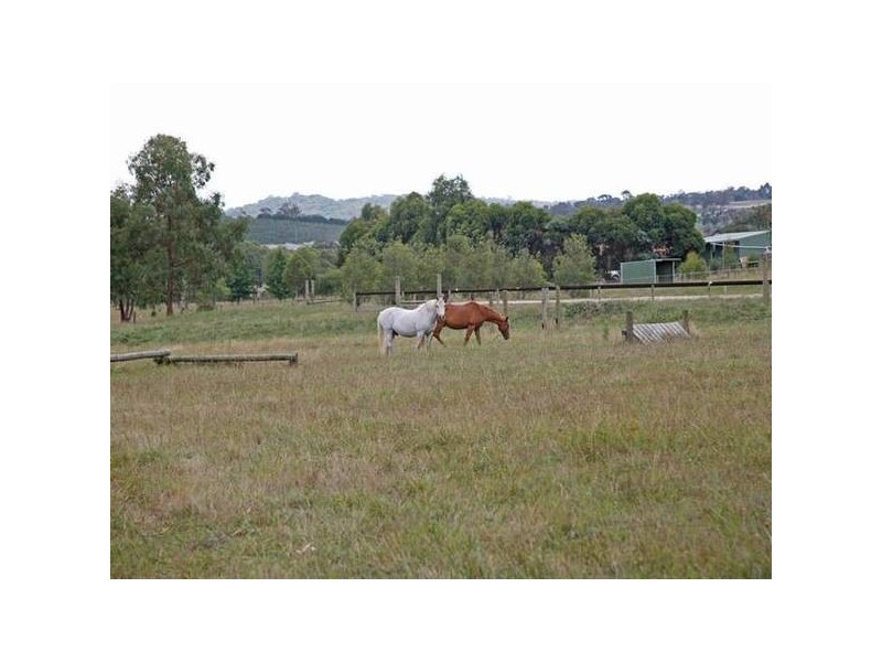 166 Boundary Road, Narre Warren East VIC 3804