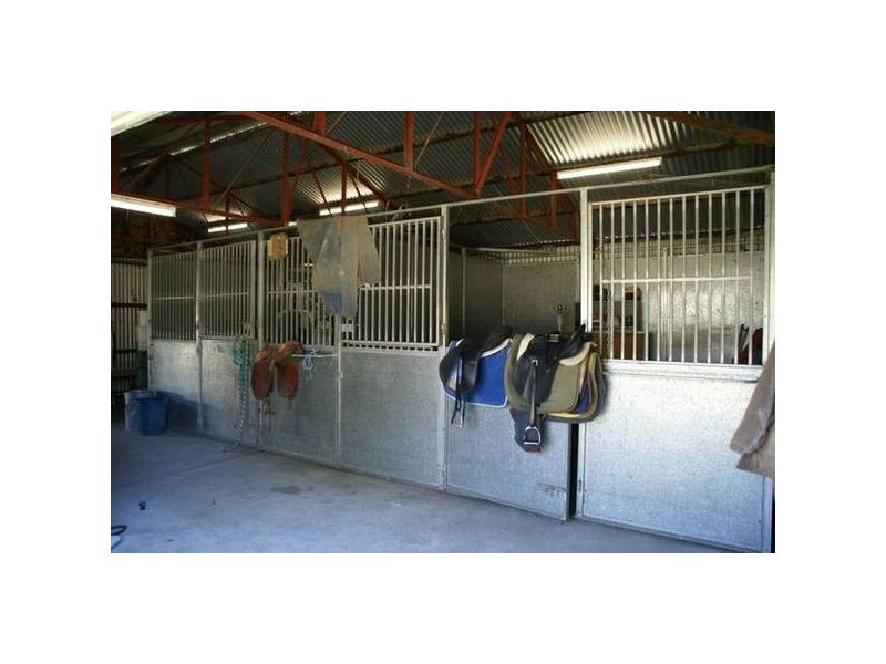 166 Boundary Road, Narre Warren East VIC 3804