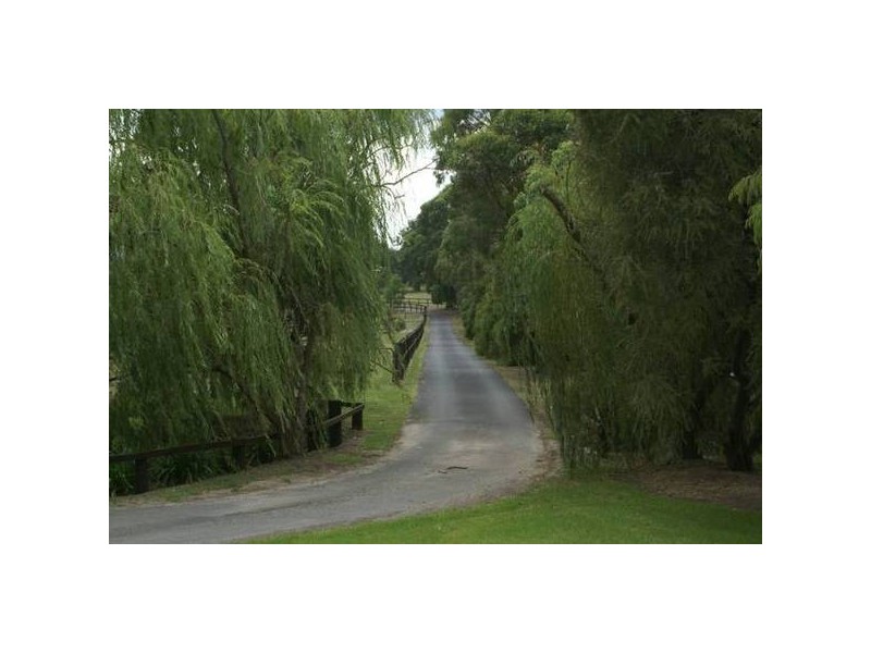 166 Boundary Road, Narre Warren East VIC 3804