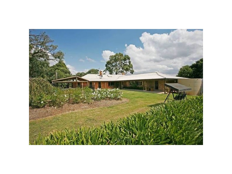 166 Boundary Road, Narre Warren East VIC 3804