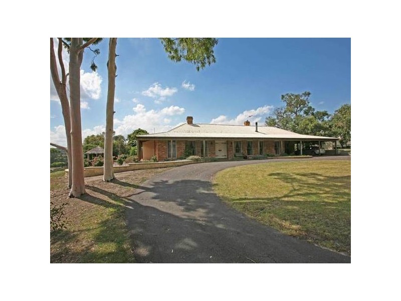 166 Boundary Road, Narre Warren East VIC 3804