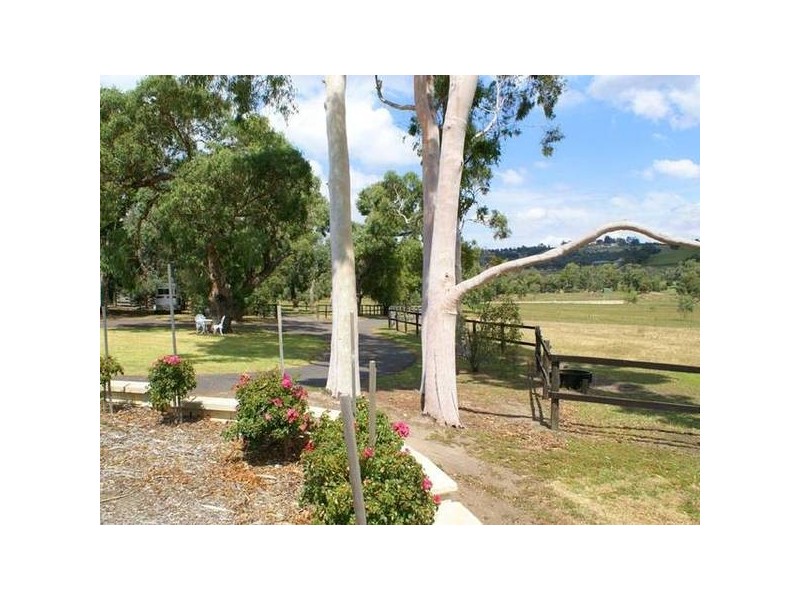 166 Boundary Road, Narre Warren East VIC 3804