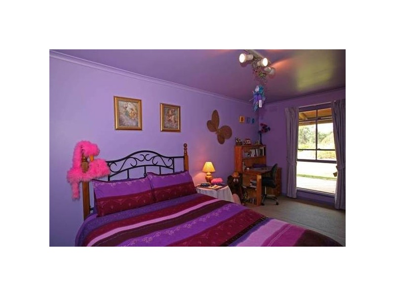 166 Boundary Road, Narre Warren East VIC 3804