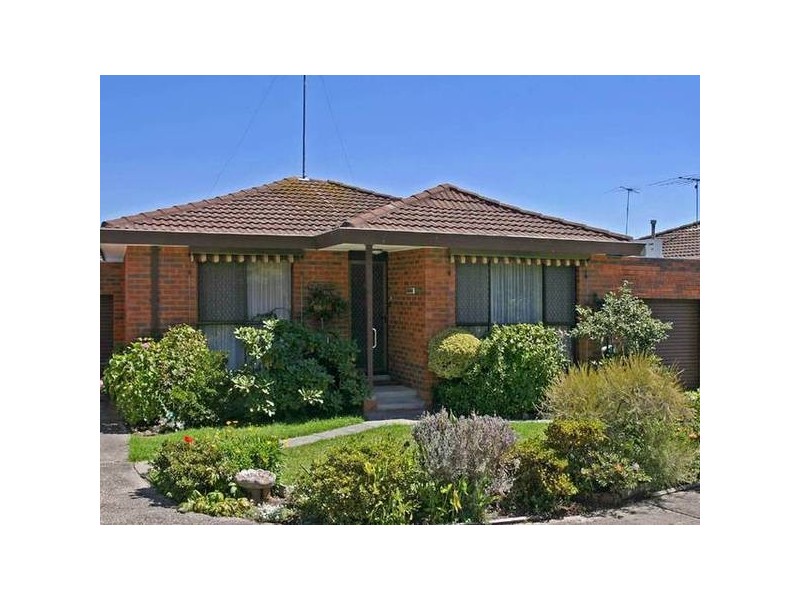 2/25-27 Peel Street, Berwick VIC 3806