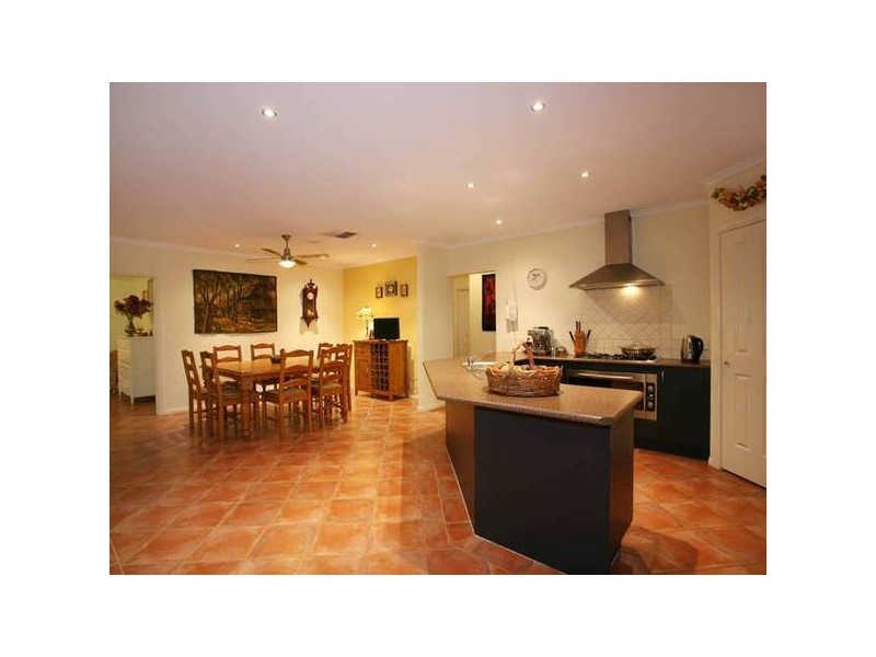 4 Viewbank Rise, Beaconsfield VIC 3807