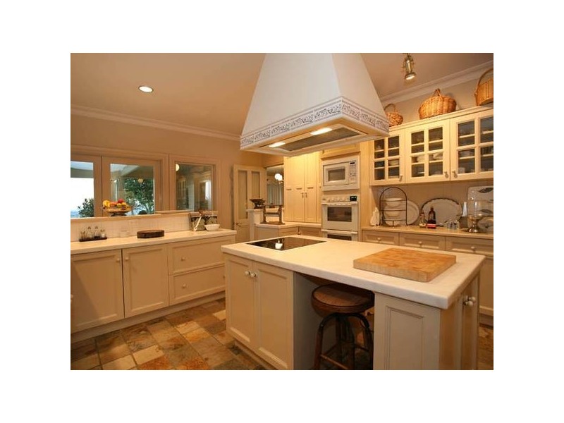 145 King Road, Harkaway VIC 3806