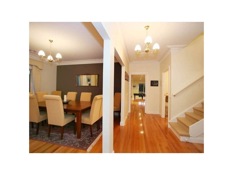 36 Nightingale Crescent, Berwick VIC 3806