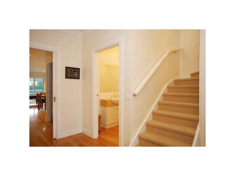 36 Nightingale Crescent, Berwick VIC 3806