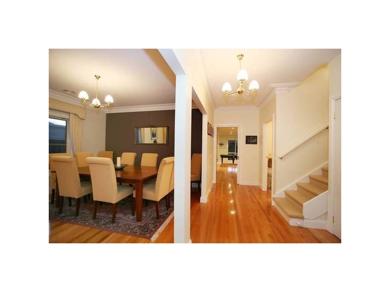 36 Nightingale Crescent, Berwick VIC 3806