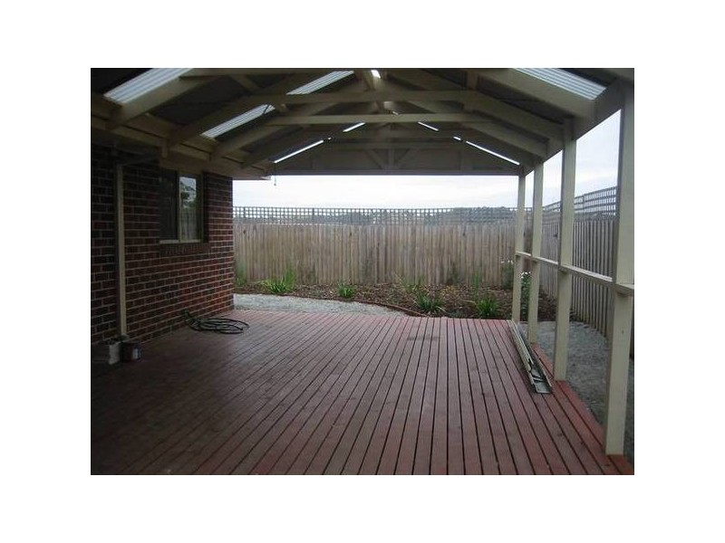 24B Manna Gum Drive, Pakenham VIC 3810