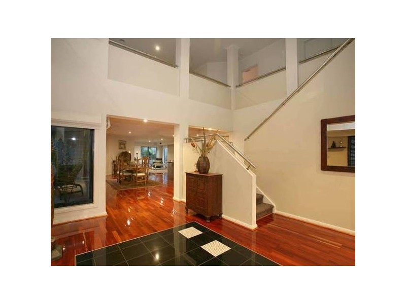 12 Whisken Way, Berwick VIC 3806