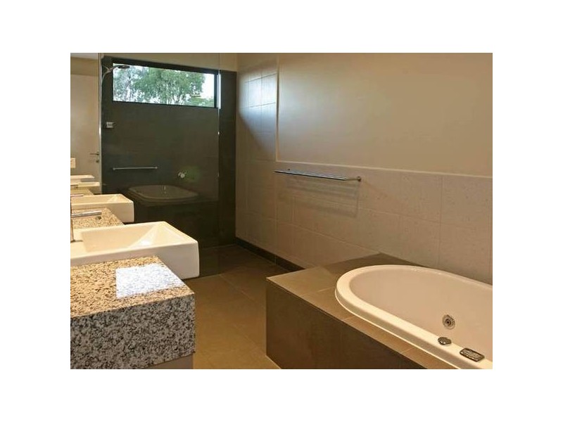 87 & 87a Brisbane Street, Berwick VIC 3806