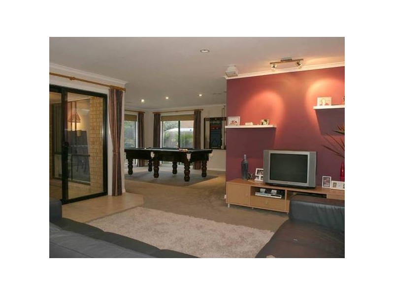 2 Bordeaux Grove, Narre Warren South VIC 3805