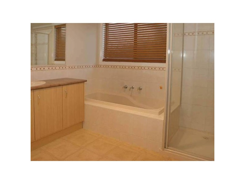 2 Bordeaux Grove, Narre Warren South VIC 3805