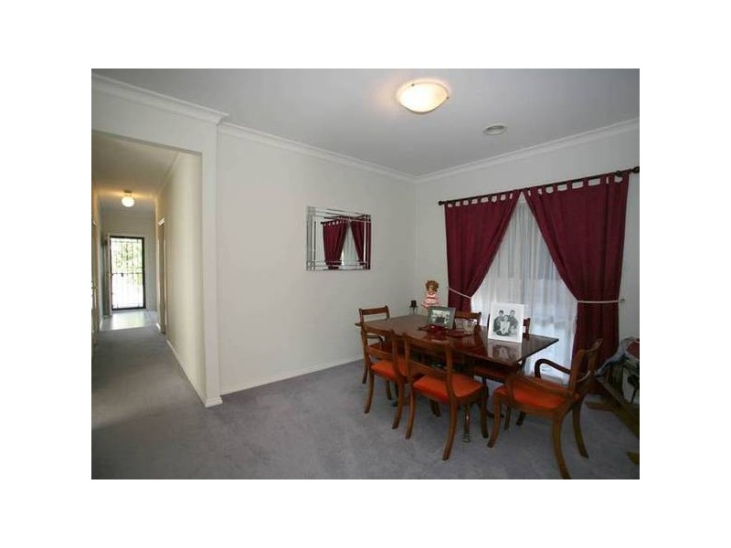 31 Hickory Drive, Narre Warren South VIC 3805