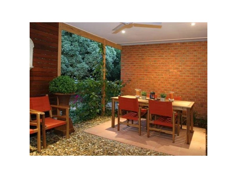 12 Mitre Crescent, Berwick VIC 3806