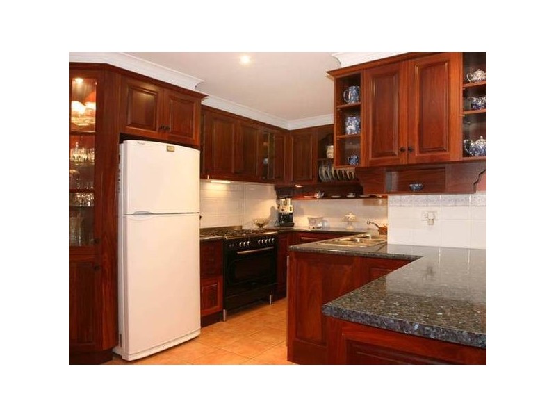 12 Mitre Crescent, Berwick VIC 3806