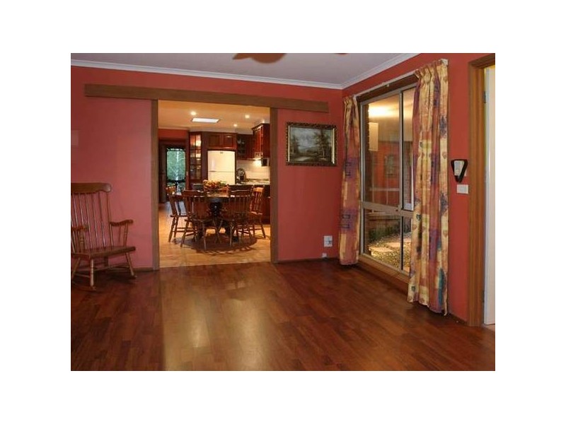 12 Mitre Crescent, Berwick VIC 3806