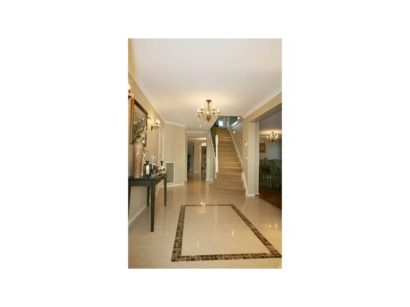 90 Moondarra Drive, Berwick VIC 3806