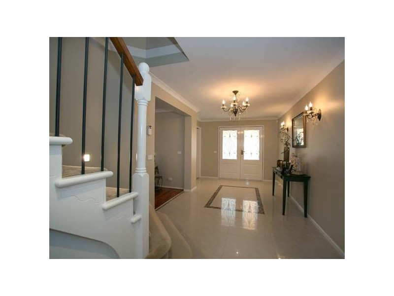 90 Moondarra Drive, Berwick VIC 3806