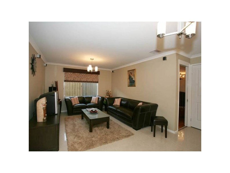 90 Moondarra Drive, Berwick VIC 3806