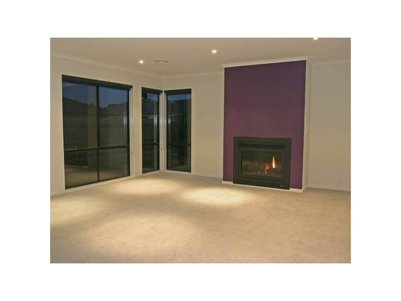 14 Chatsworth Court, Beaconsfield VIC 3807