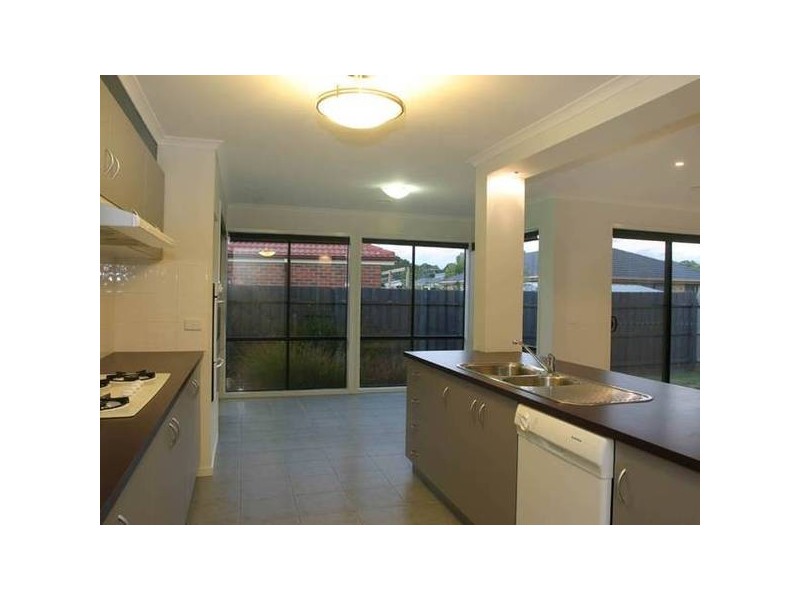 14 Chatsworth Court, Beaconsfield VIC 3807