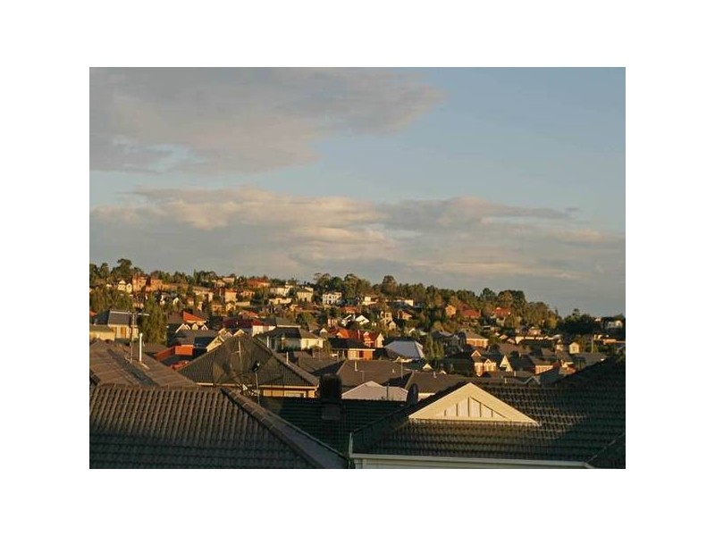 10 Temple-Wood Court, Berwick VIC 3806