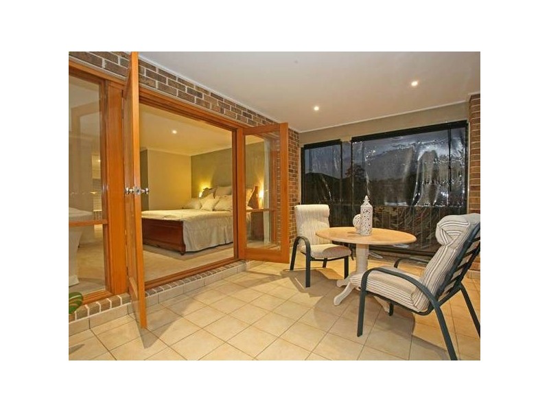 8 Ware Place, Berwick VIC 3806