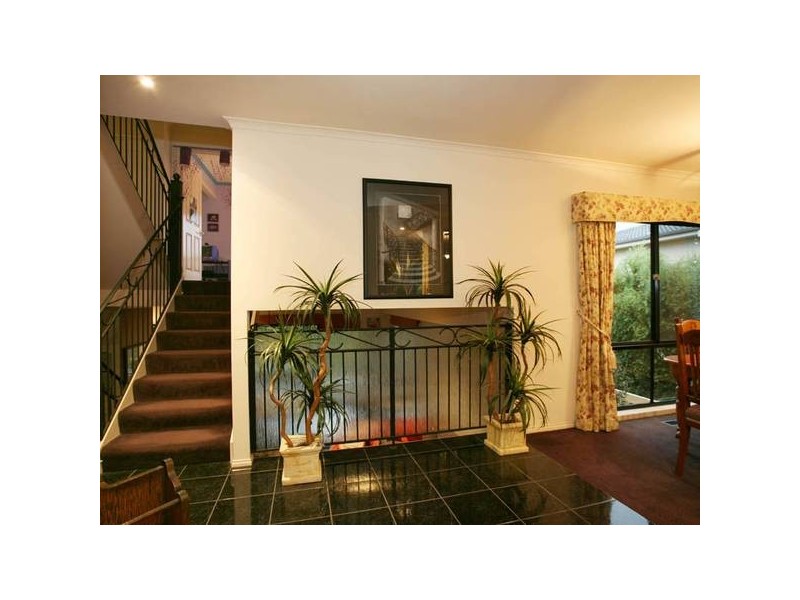 22 Lawrence Drive, Berwick VIC 3806