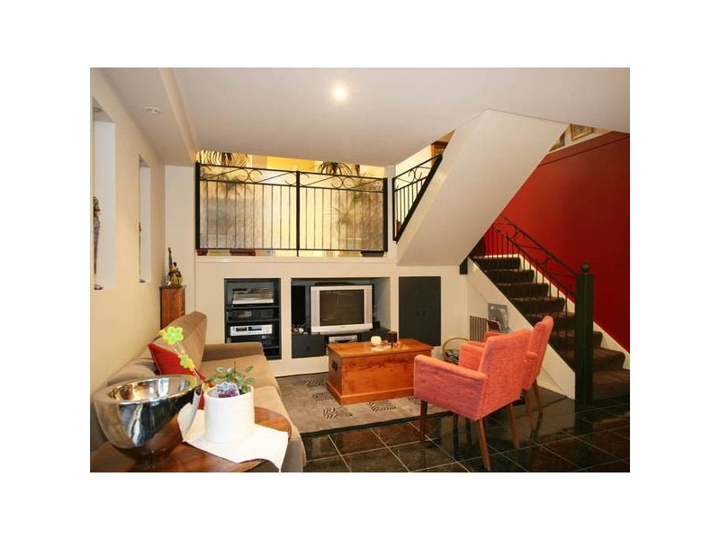 22 Lawrence Drive, Berwick VIC 3806